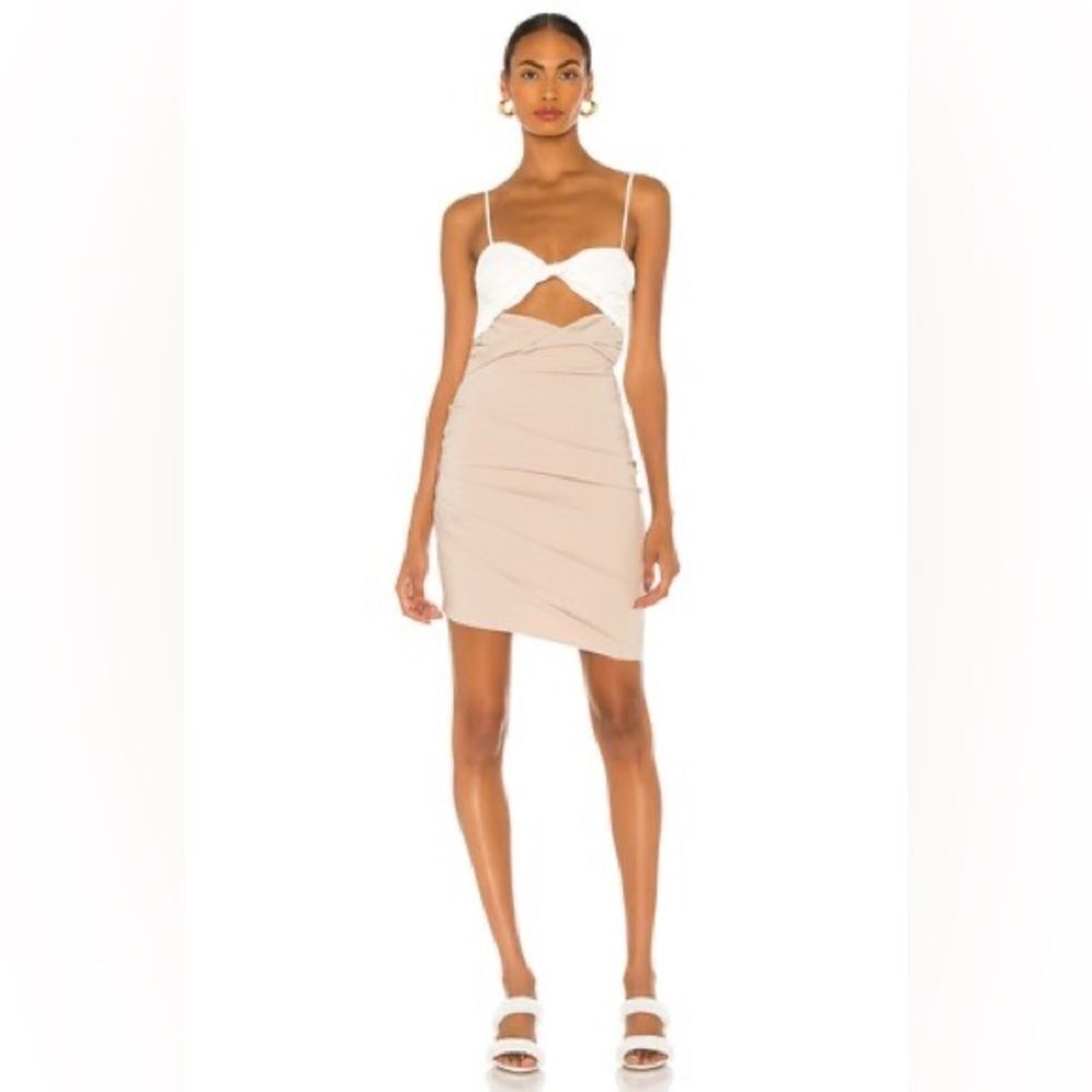 The Bar Bo Dress in White & Tan